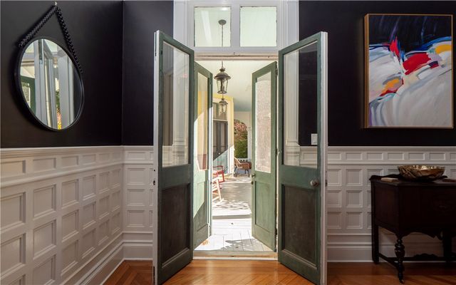 45 Ayrault Street 5, Newport, RI 02840