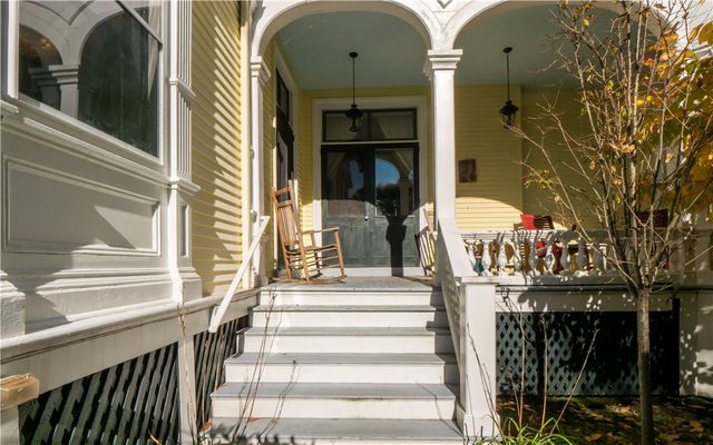 45 Ayrault Street 5, Newport, RI 02840