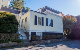 45 Ayrault Street 5, Newport, RI 02840