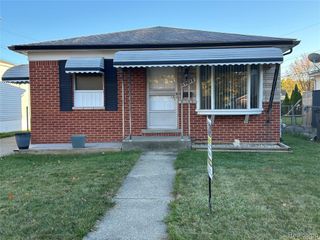 19646 Gaynon Drive, Clinton Township, MI 48035