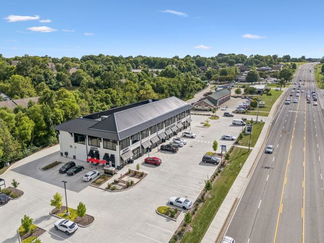 1001 Livingstone Ln, Mount Juliet, TN 37122