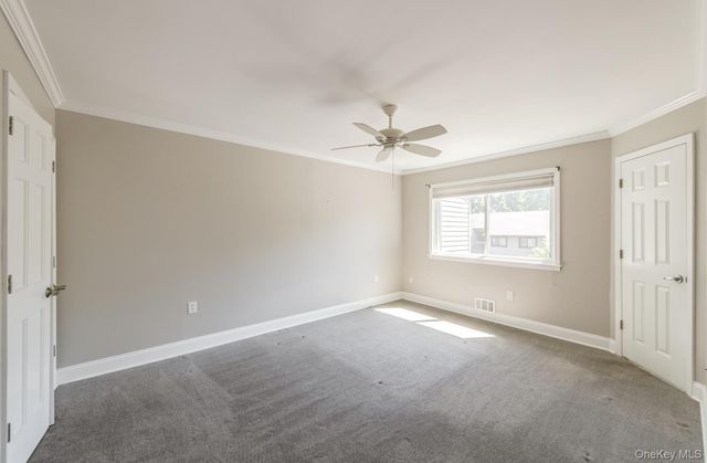 8 Knightsbridge C, Poughkeepsie, NY 12603