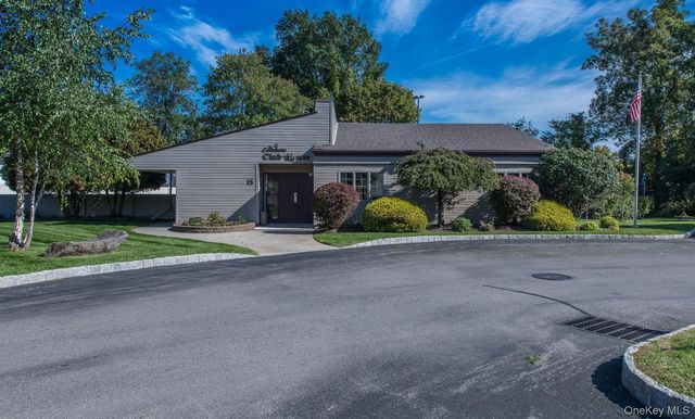8 Knightsbridge C, Poughkeepsie, NY 12603