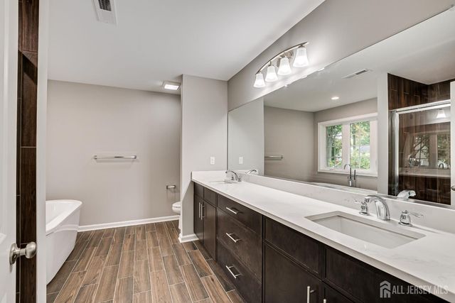230 Woodbridge Avenue, Metuchen, NJ 08840