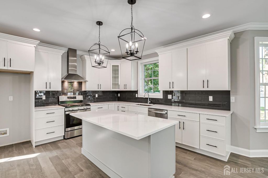 230 Woodbridge Avenue, Metuchen, NJ 08840