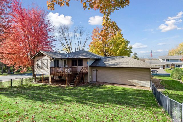 7102 Annapolis Lane N, Maple Grove, MN 55311