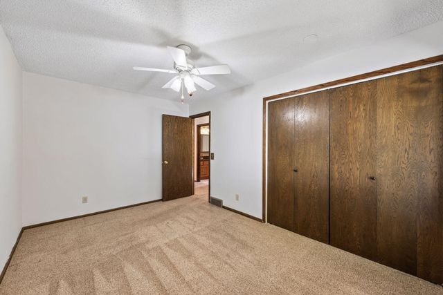 7102 Annapolis Lane N, Maple Grove, MN 55311
