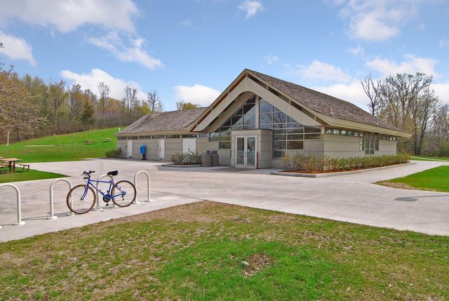 7102 Annapolis Lane N, Maple Grove, MN 55311