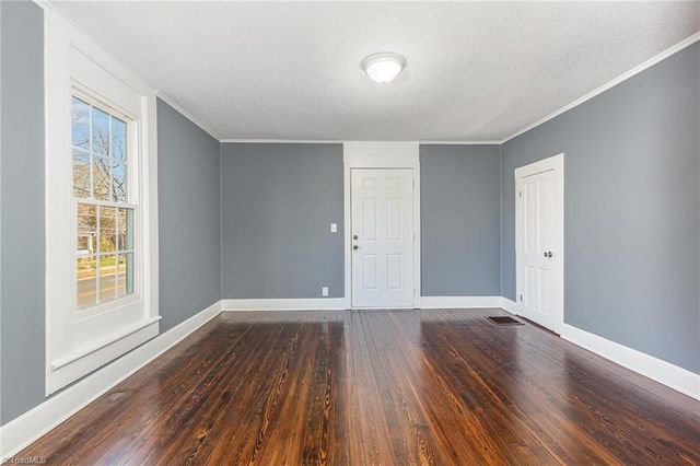 801 N Mebane Street, Burlington, NC 27217