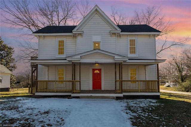801 N Mebane Street, Burlington, NC 27217