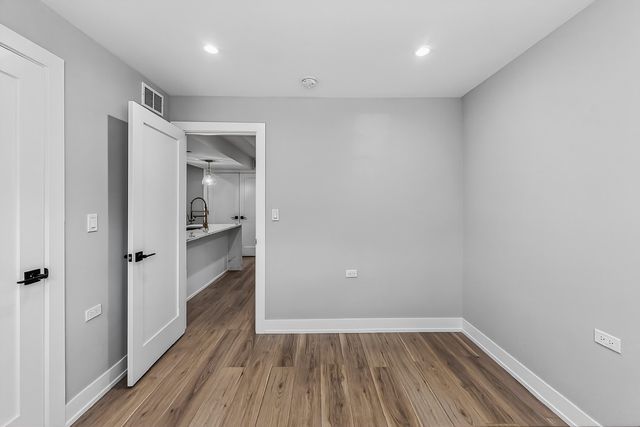 2451 N Albany Avenue G, Chicago, IL 60647