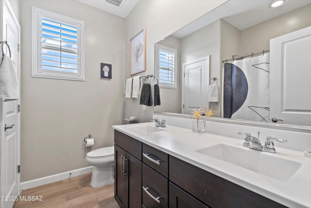 2300 W Alamo Spring Loop, Oro Valley, AZ 85742