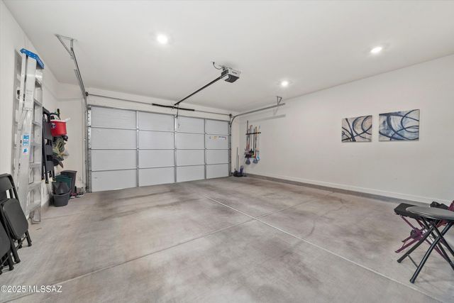 2300 W Alamo Spring Loop, Oro Valley, AZ 85742