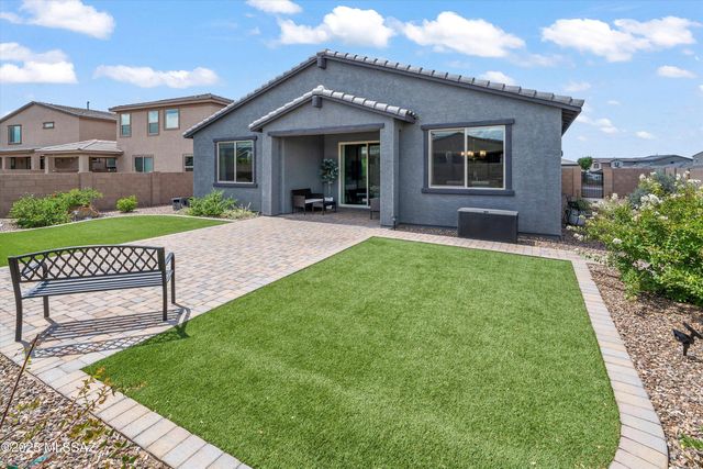 2300 W Alamo Spring Loop, Oro Valley, AZ 85742