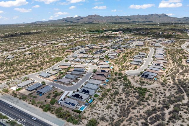 2300 W Alamo Spring Loop, Oro Valley, AZ 85742