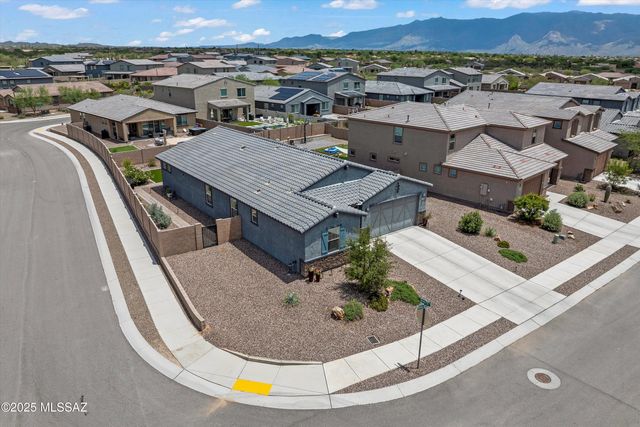 2300 W Alamo Spring Loop, Oro Valley, AZ 85742