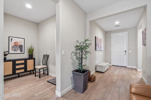 2300 W Alamo Spring Loop, Oro Valley, AZ 85742