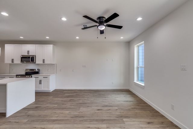 2427 Merlin Street, Dallas, TX 75215