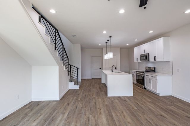 2427 Merlin Street, Dallas, TX 75215