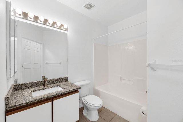 6014 PORTSDALE PLACE 202, Riverview, FL 33578