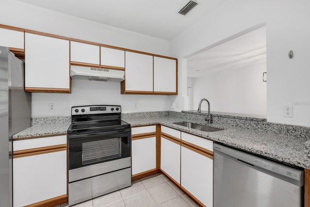 6014 PORTSDALE PLACE 202, Riverview, FL 33578