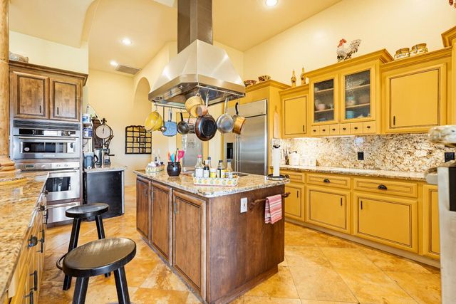 5411 Julietta Pl, Lincoln, CA 95648