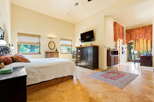 5411 Julietta Pl, Lincoln, CA 95648