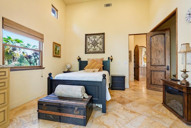 5411 Julietta Pl, Lincoln, CA 95648