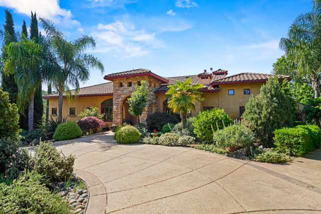 5411 Julietta Pl, Lincoln, CA 95648