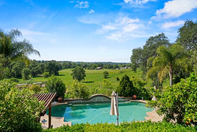 5411 Julietta Pl, Lincoln, CA 95648