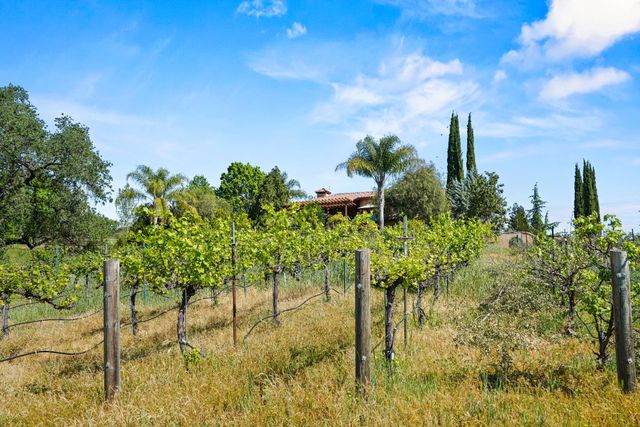 5411 Julietta Pl, Lincoln, CA 95648