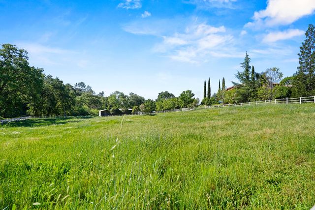 5411 Julietta Pl, Lincoln, CA 95648