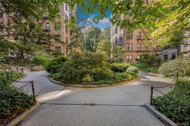 758 Brady Avenue 112, Bronx, NY 10462