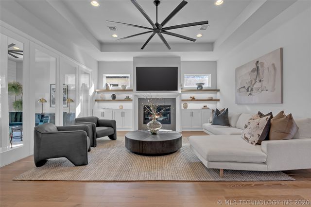 9613 E 119th Court S, Bixby, OK 74008