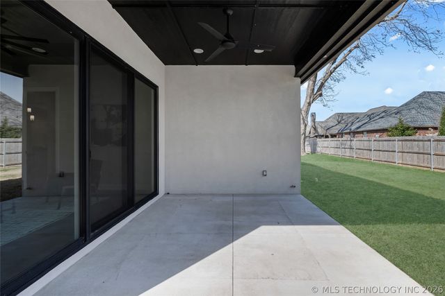 9613 E 119th Court S, Bixby, OK 74008