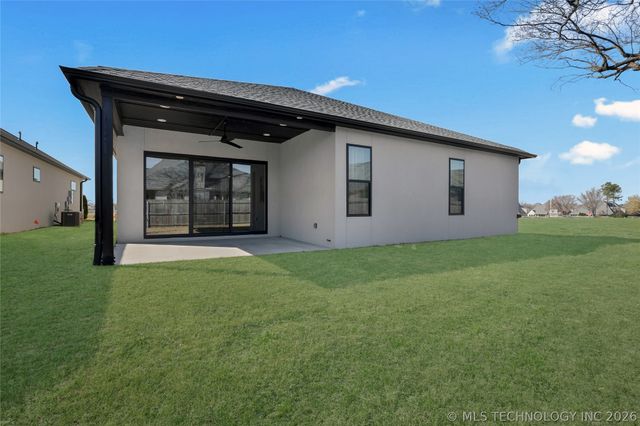 9613 E 119th Court S, Bixby, OK 74008