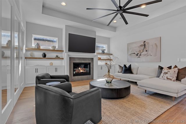 9613 E 119th Court S, Bixby, OK 74008