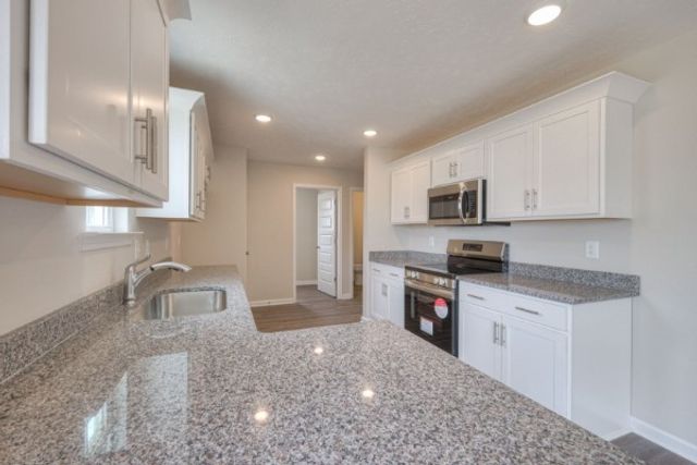 6 Laurel View St, Manchester, TN 37355