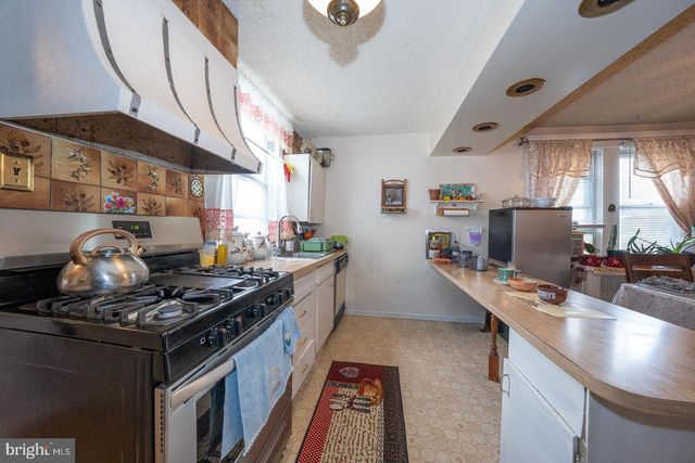 7278 BRADFORD RD, Upper Darby, PA 19082