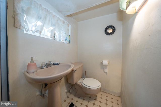 7278 BRADFORD RD, Upper Darby, PA 19082