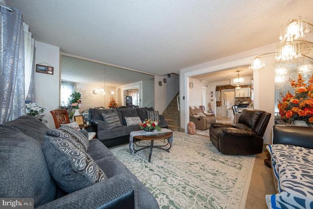7278 BRADFORD RD, Upper Darby, PA 19082
