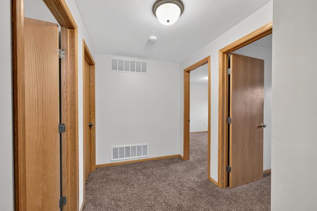 2701 E Kite, Wichita, KS 67219