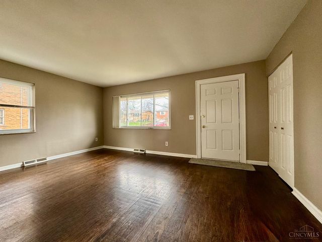 3260 Blueacres Drive, Colerain Twp, OH 45239