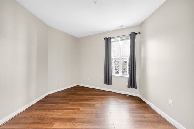 21 Hampshire Rd 306, Methuen, MA 01844
