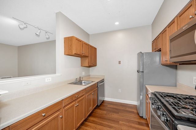 21 Hampshire Rd 306, Methuen, MA 01844