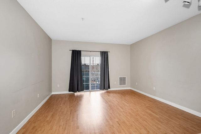 21 Hampshire Rd 306, Methuen, MA 01844