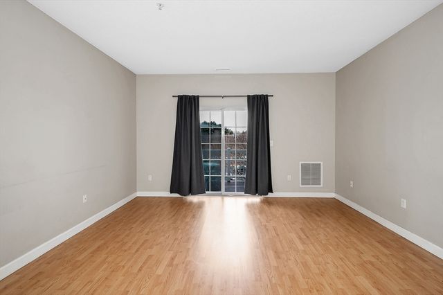21 Hampshire Rd 306, Methuen, MA 01844