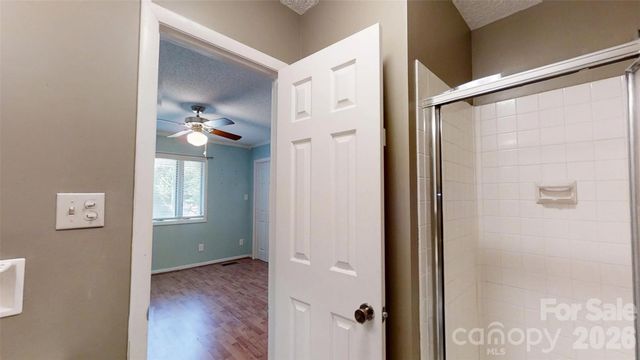 7962 Westcape Drive, Denver, NC 28037