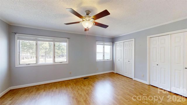 7962 Westcape Drive, Denver, NC 28037