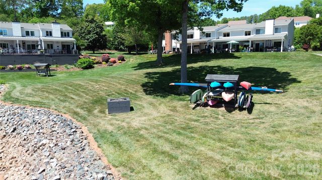 7962 Westcape Drive, Denver, NC 28037